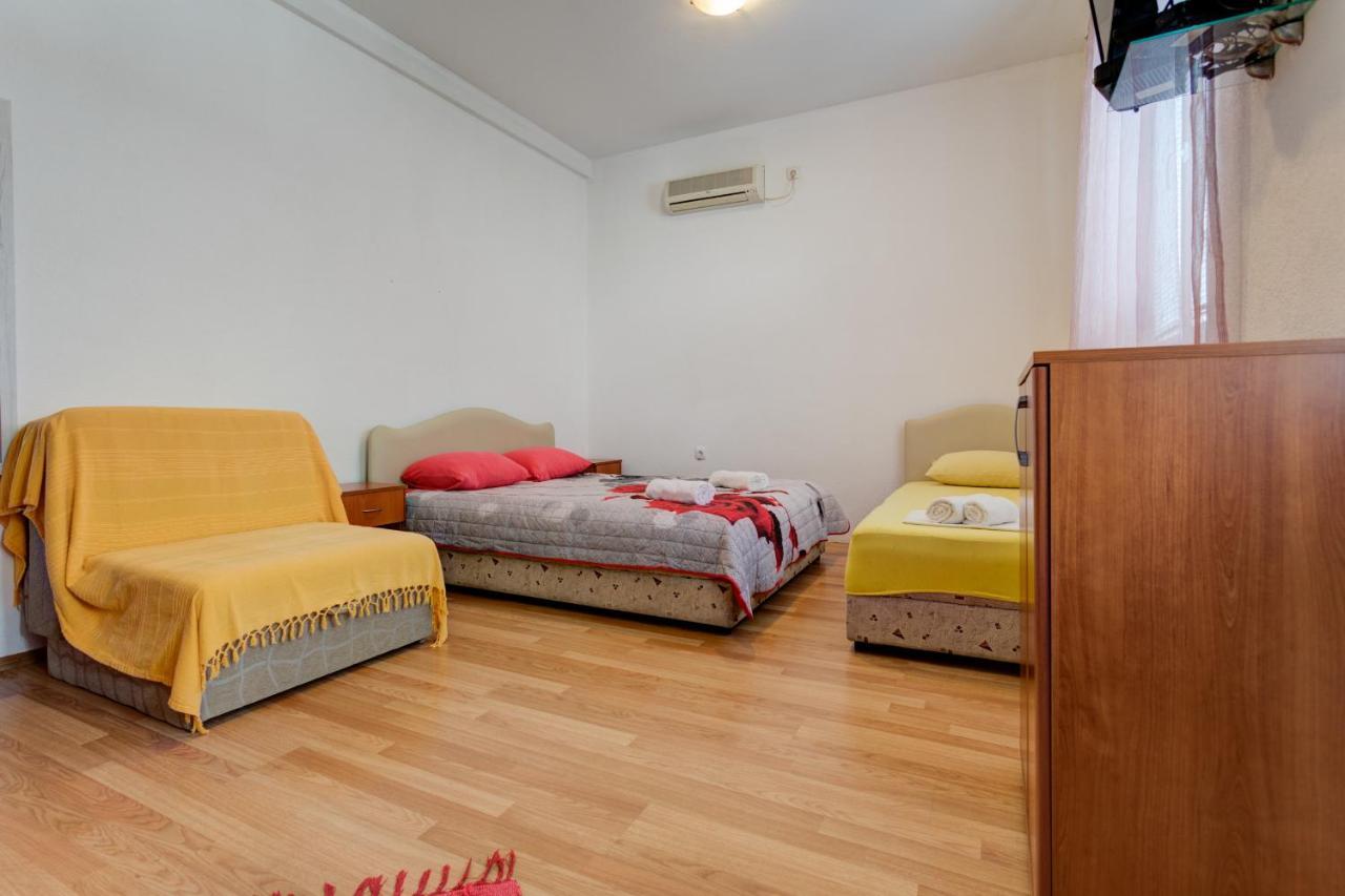 Apartments Lungomare Tivat Kültér fotó