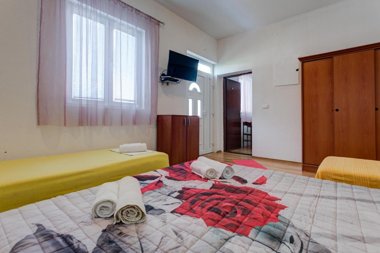 Apartments Lungomare Tivat Kültér fotó